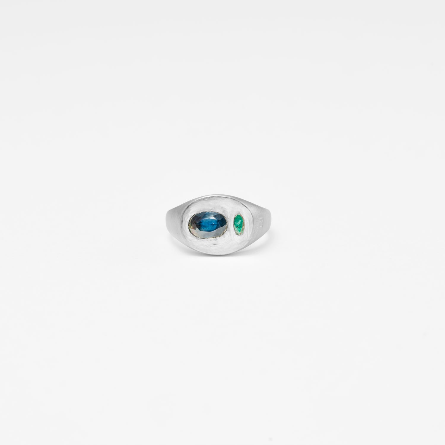【 NEW 】Gem signet ring