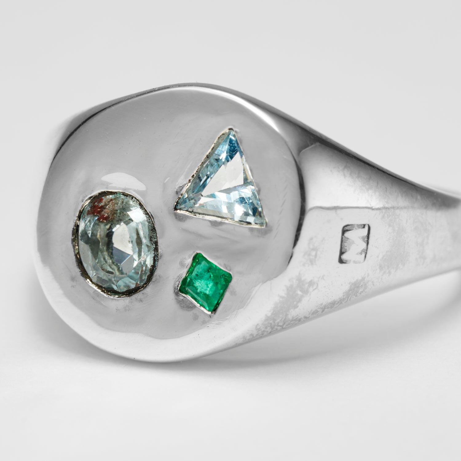 【 NEW 】Gem signet ring