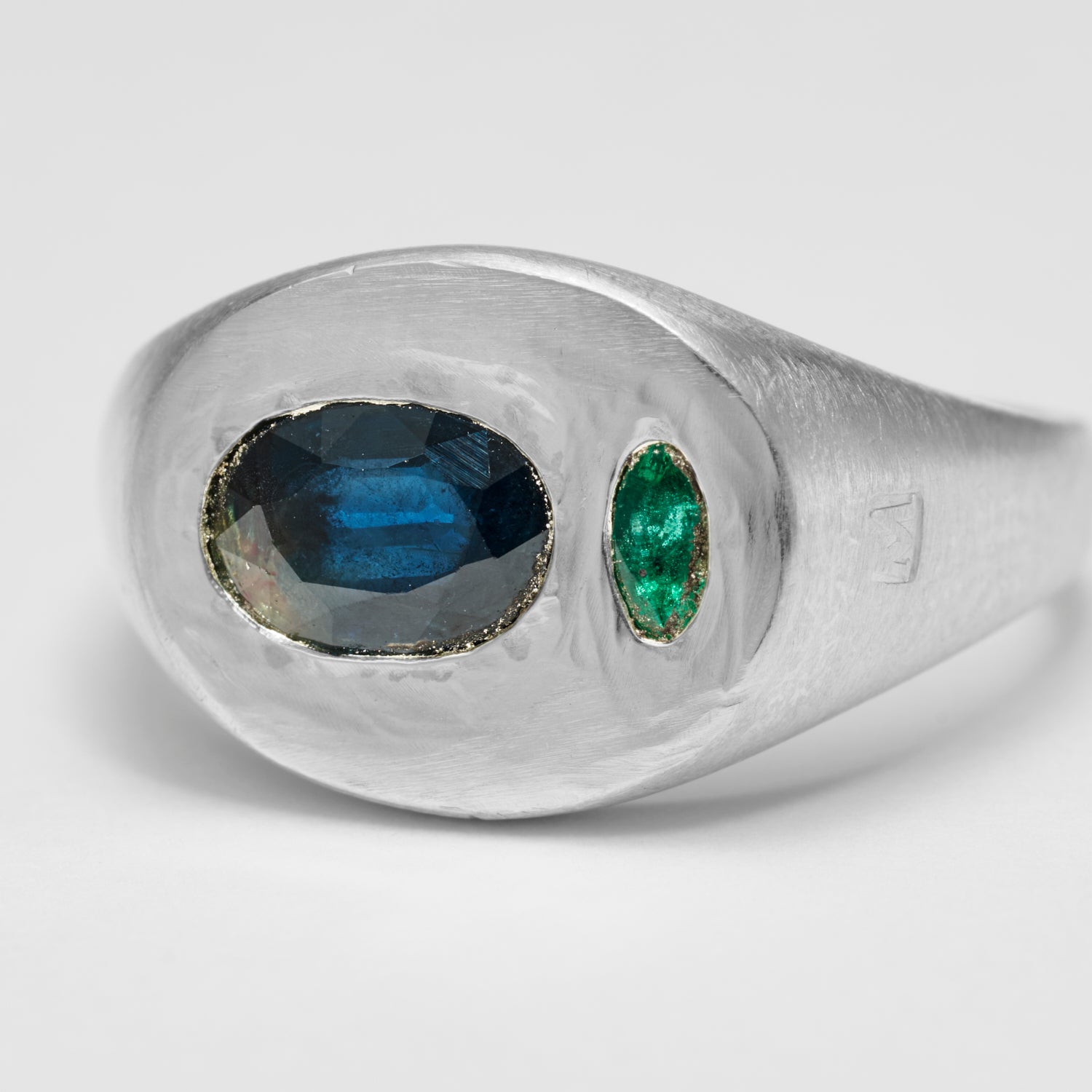 【 NEW 】Gem signet ring
