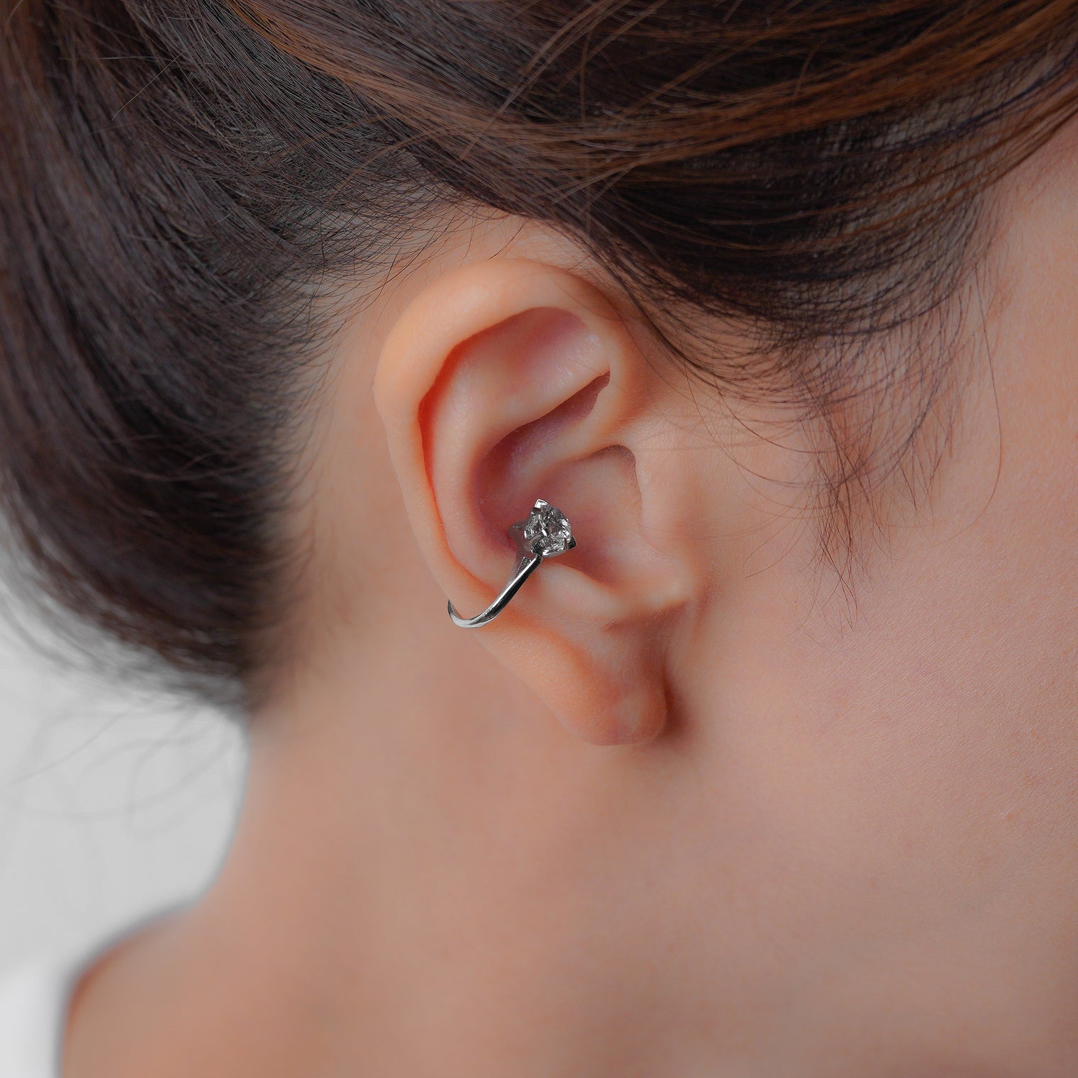 ring motif ear cuff (silver /cubic zirconia)