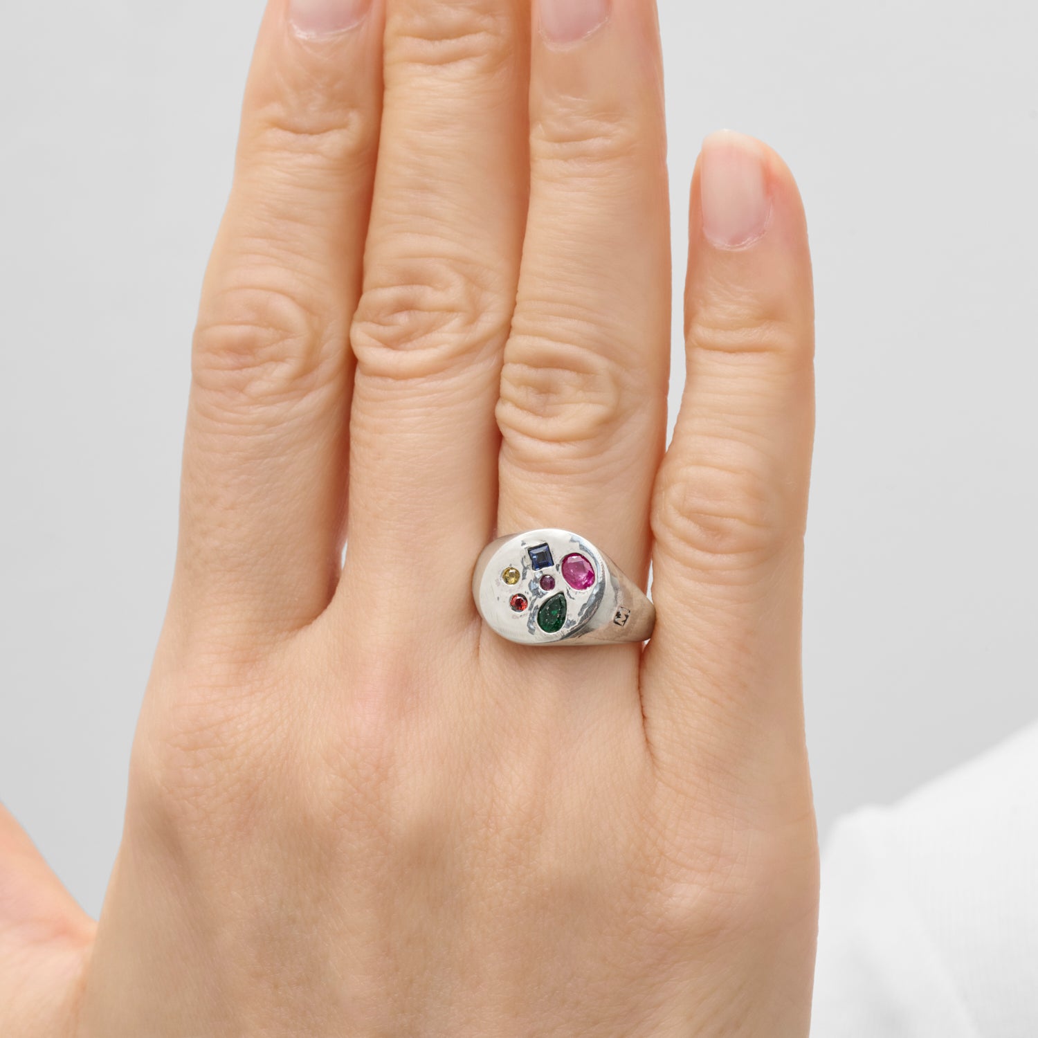 【 NEW 】Gem signet ring