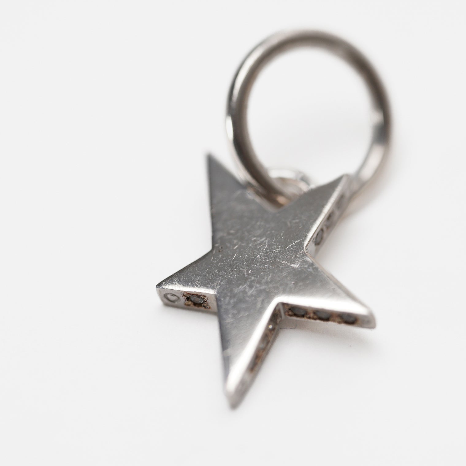 【an-other】Tiny star line stone charm (cubic zirconia)