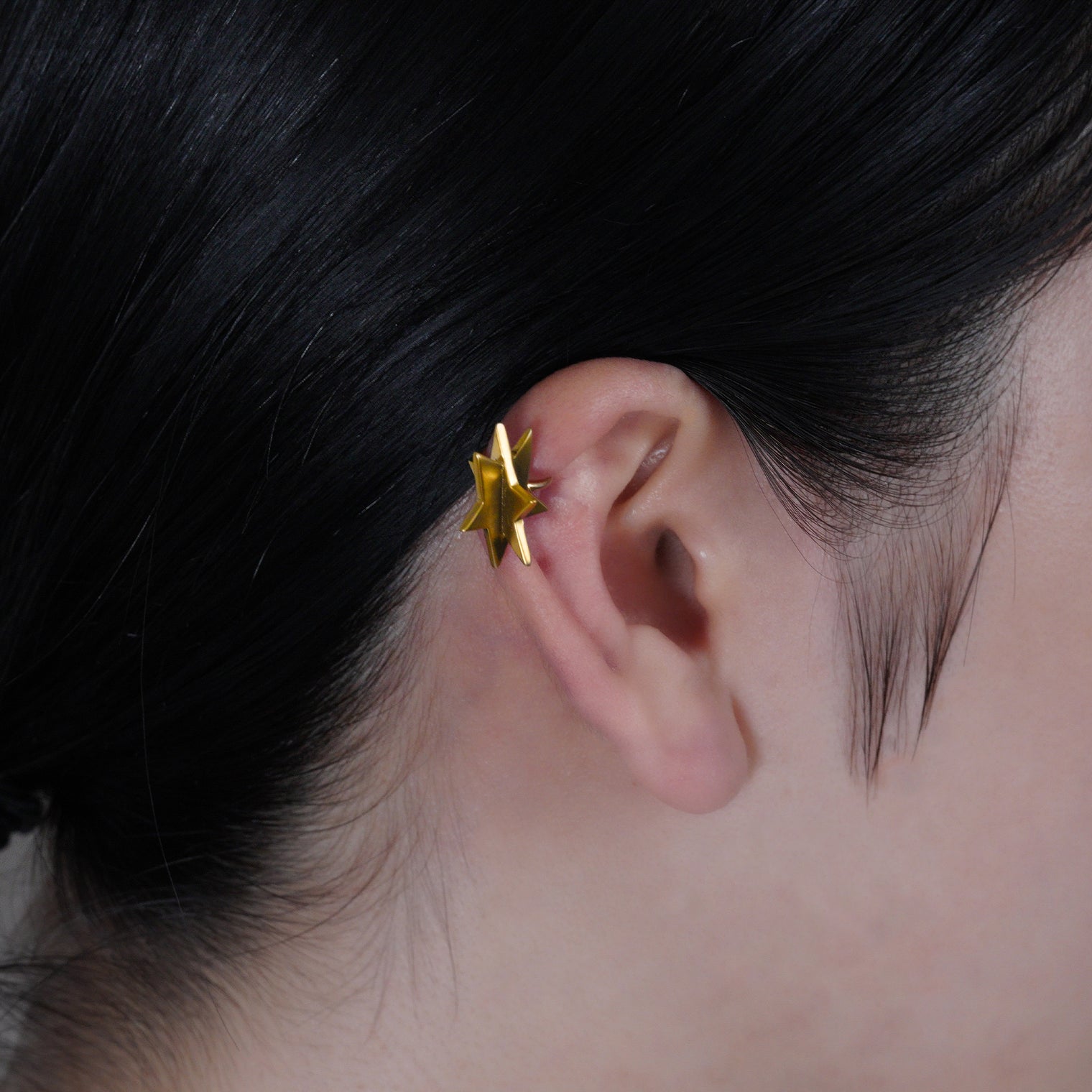Star ear cuff (cubic star/gold)