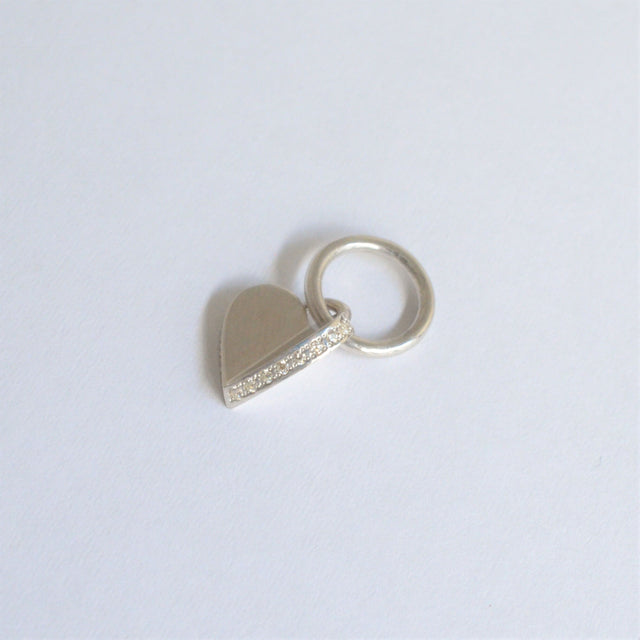 Small heart charm (silver / cubic zirconia)