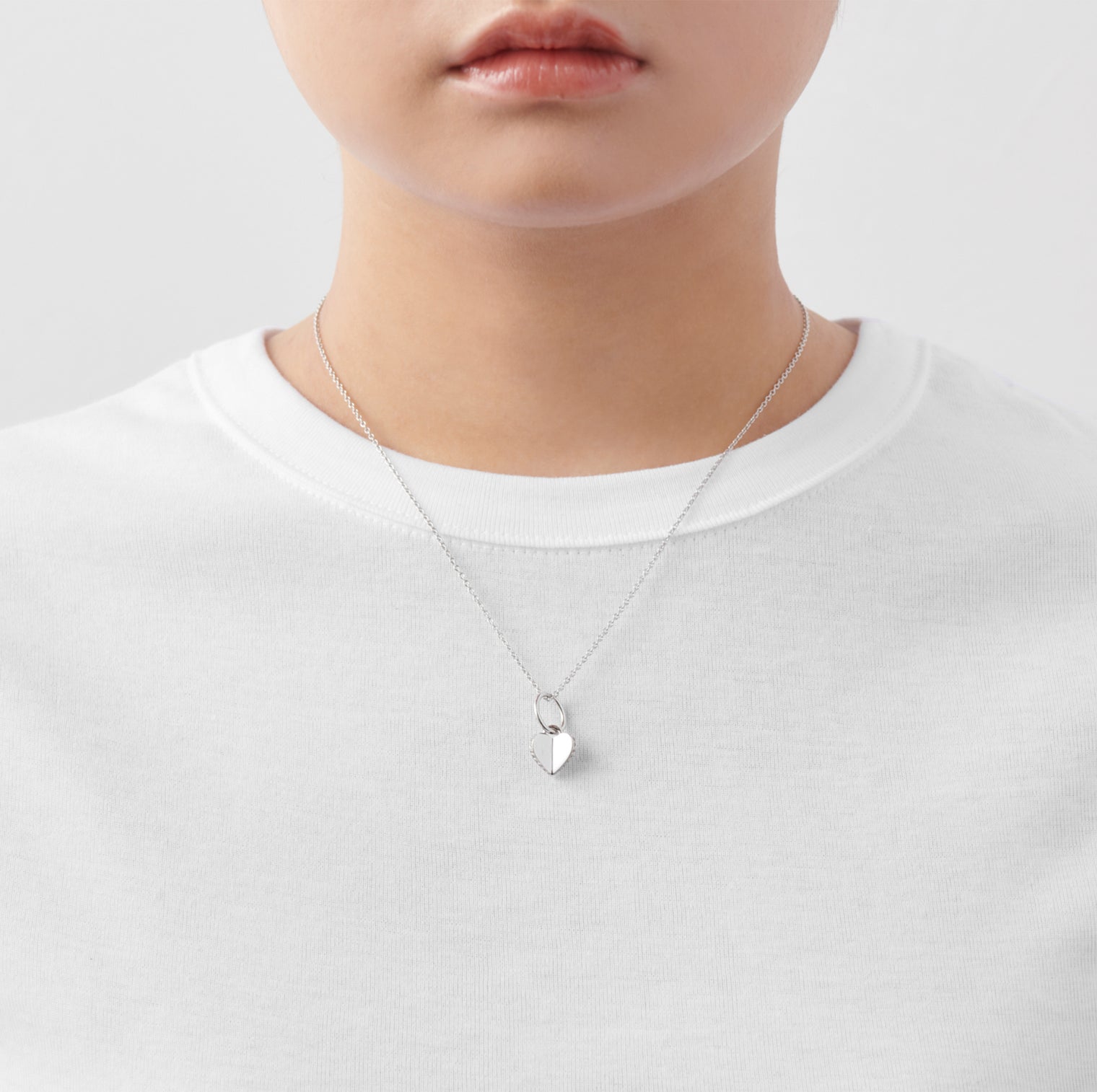 Small heart charm (silver / cubic zirconia)