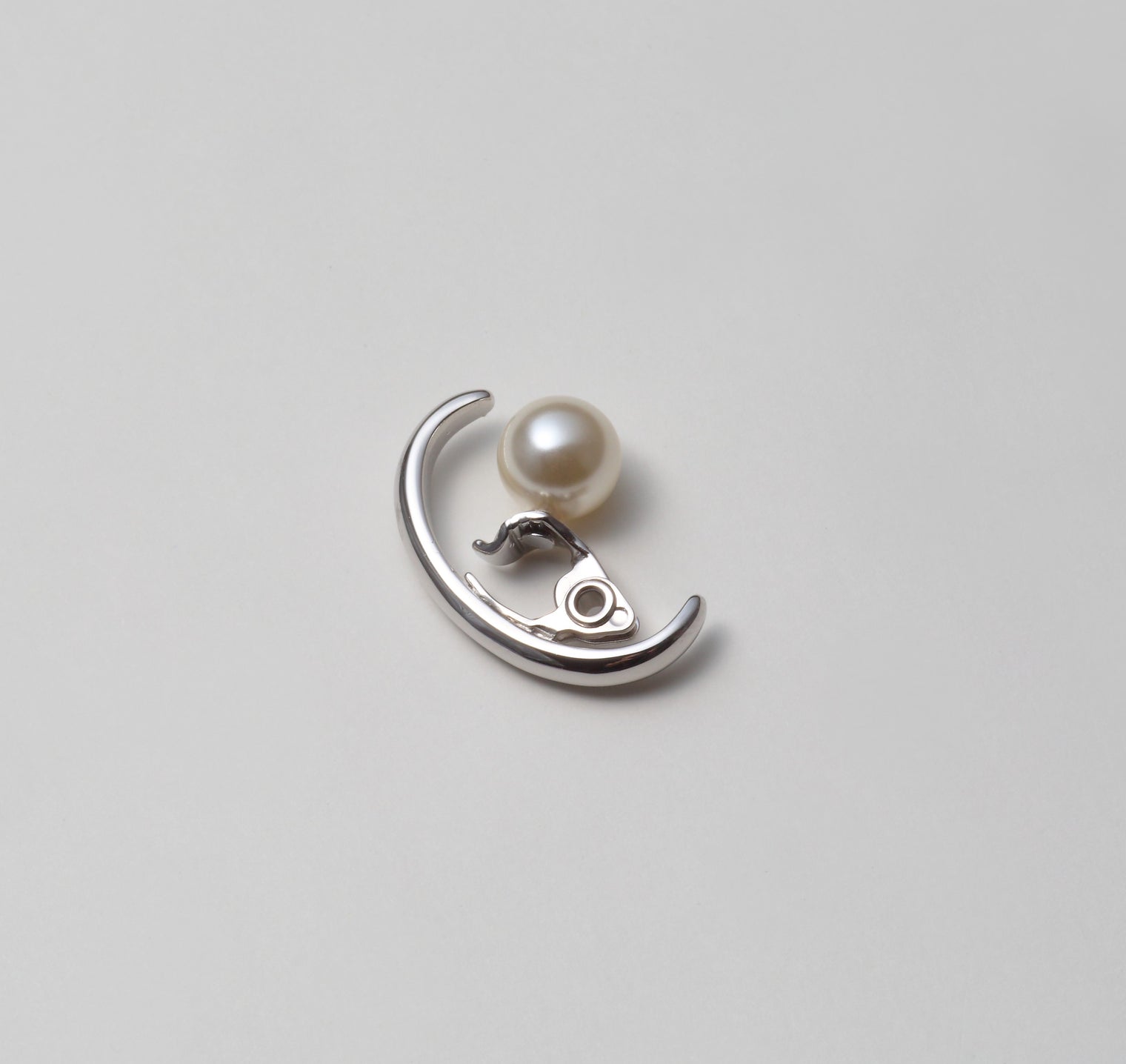 Silver line earring (25mm/8mm creamrose pearl / silver )