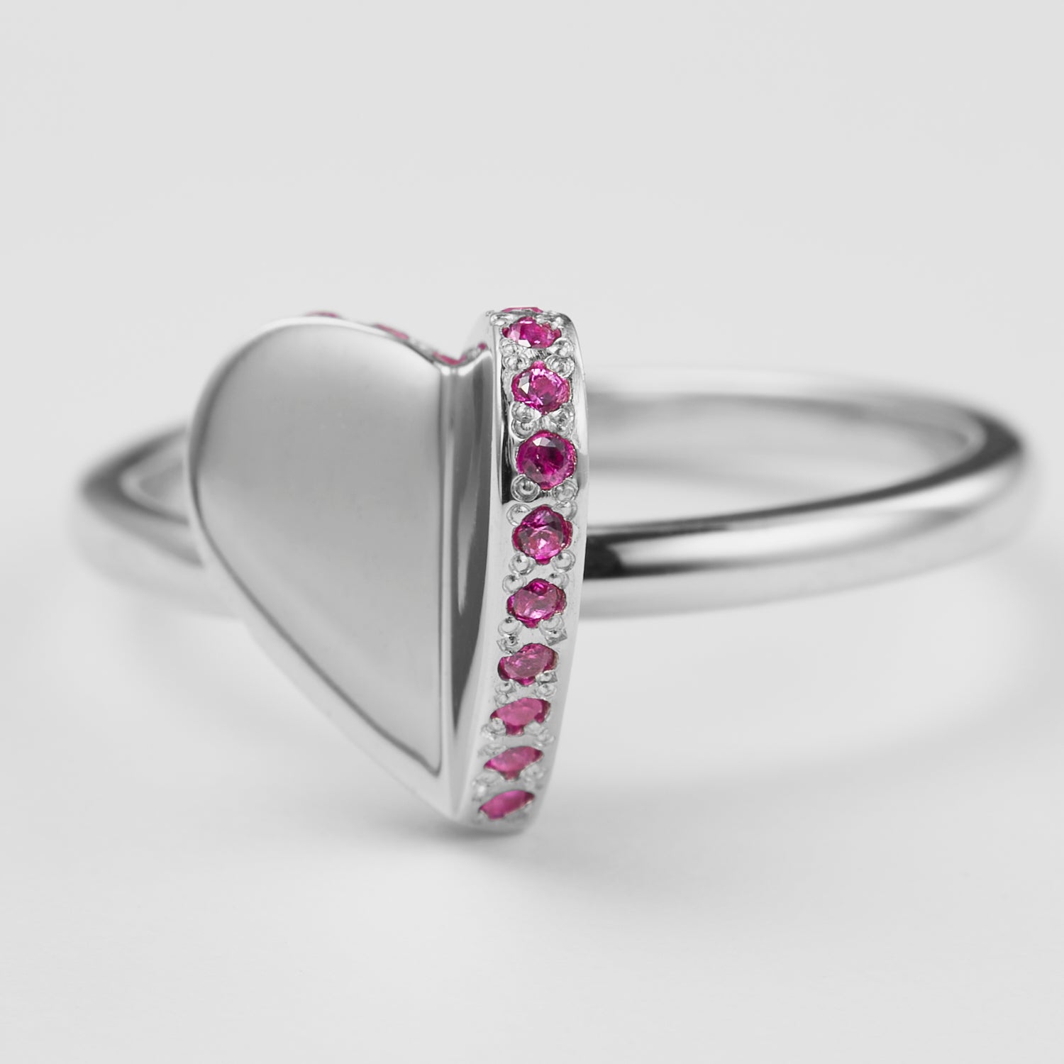 【 NEW 】LIMITED COLLECTION【Small heart line stone ring (Silver / Pink Sapphire)】