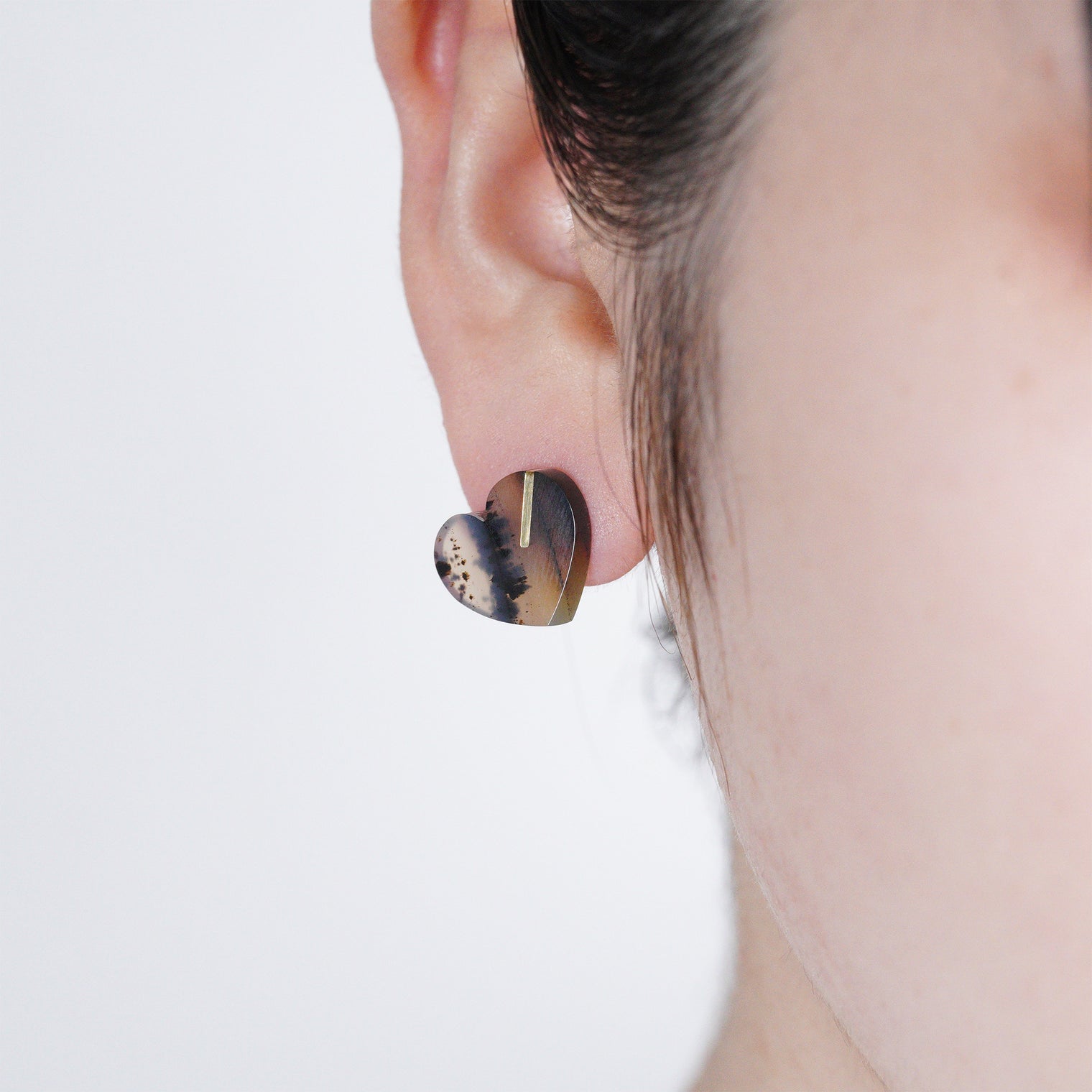 【 One of a kind 】Heart pierced earring (Montana agate / K10 post)