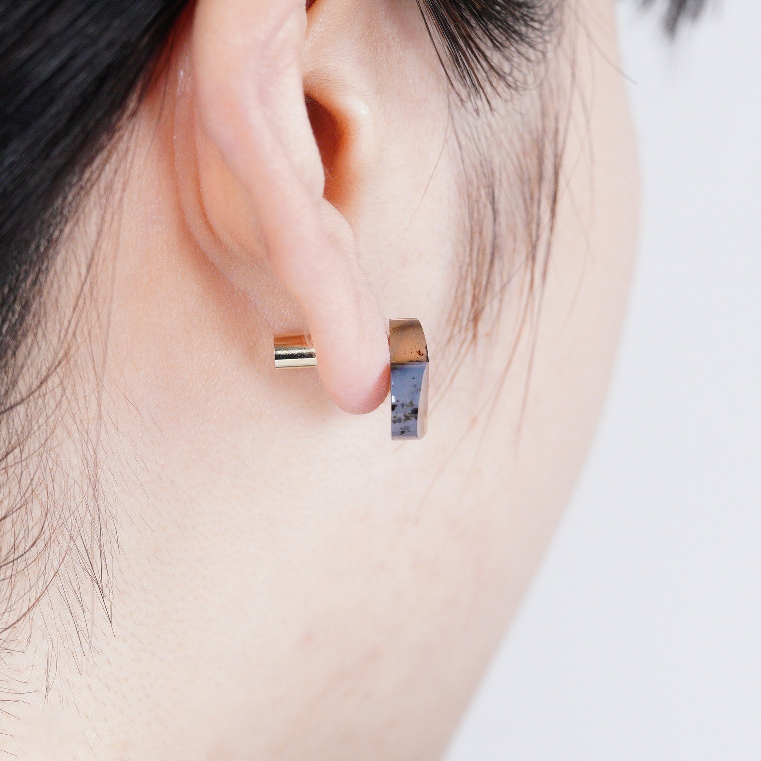 【 One of a kind 】Heart pierced earring (Montana agate / K10 post)