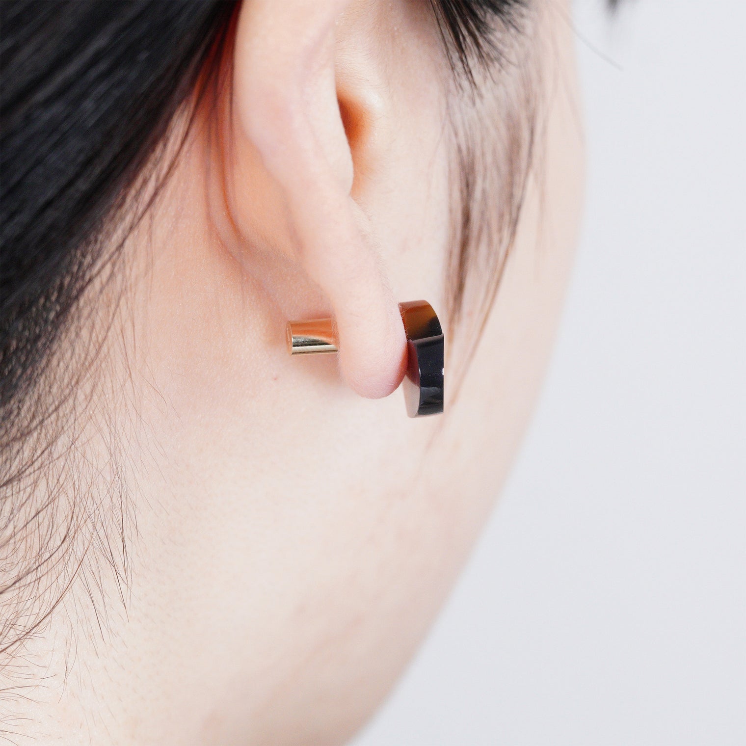 【 One of a kind 】Heart pierced earring (Brown agate / K10 post)