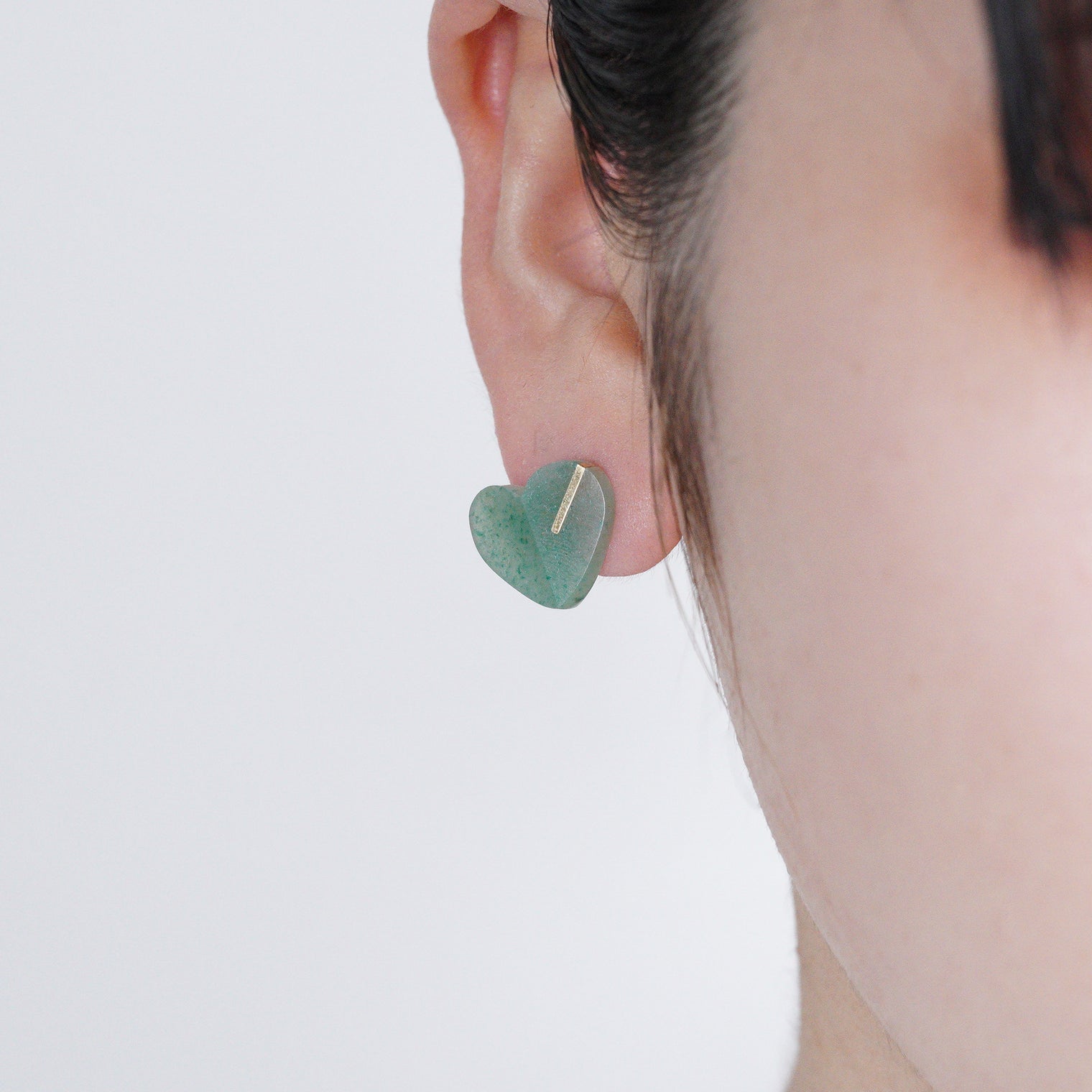 【 One of a kind 】Heart pierced earring (Green aventurine / K10 post)