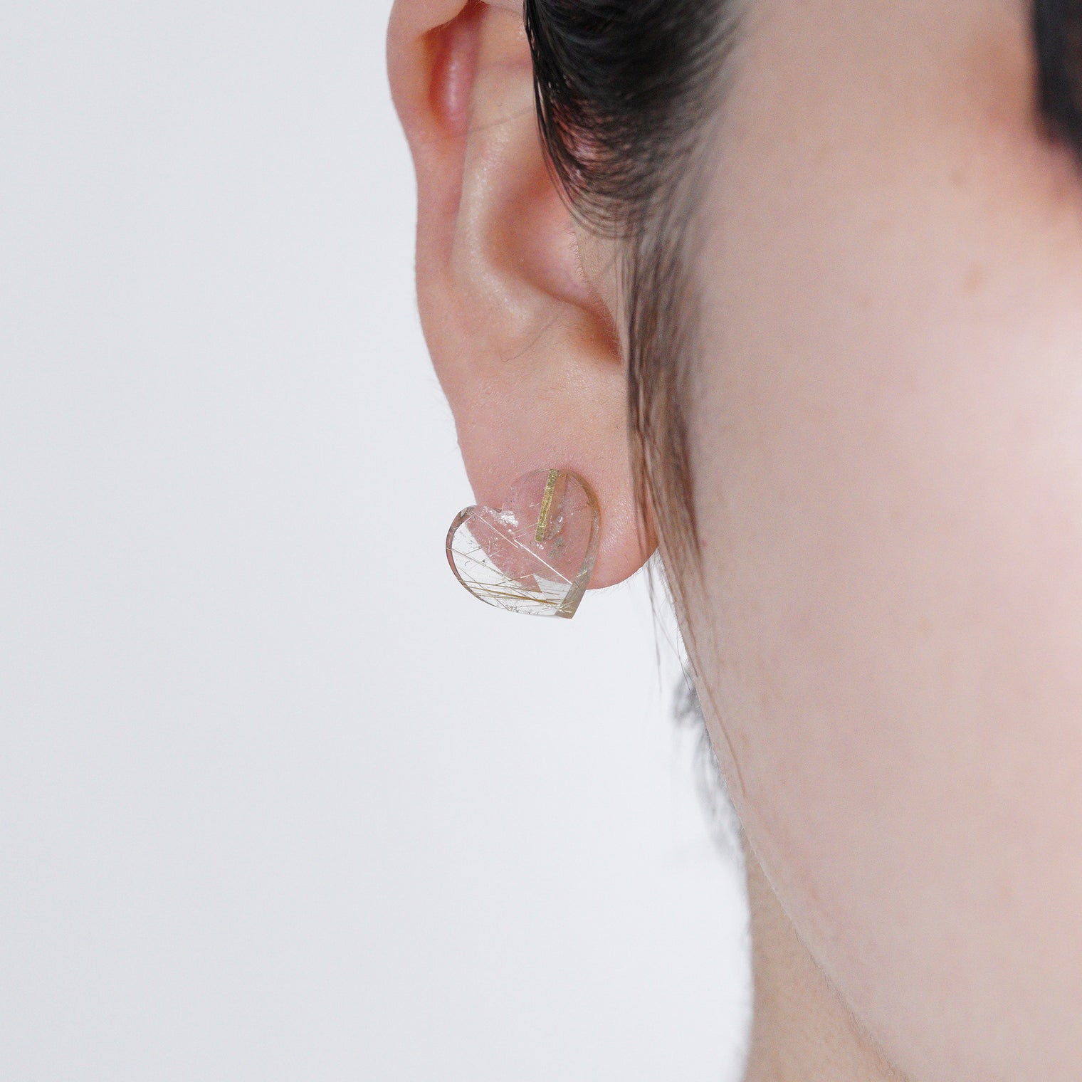 【 One of a kind 】Heart pierced earring (Rutile quartz / K10 post)