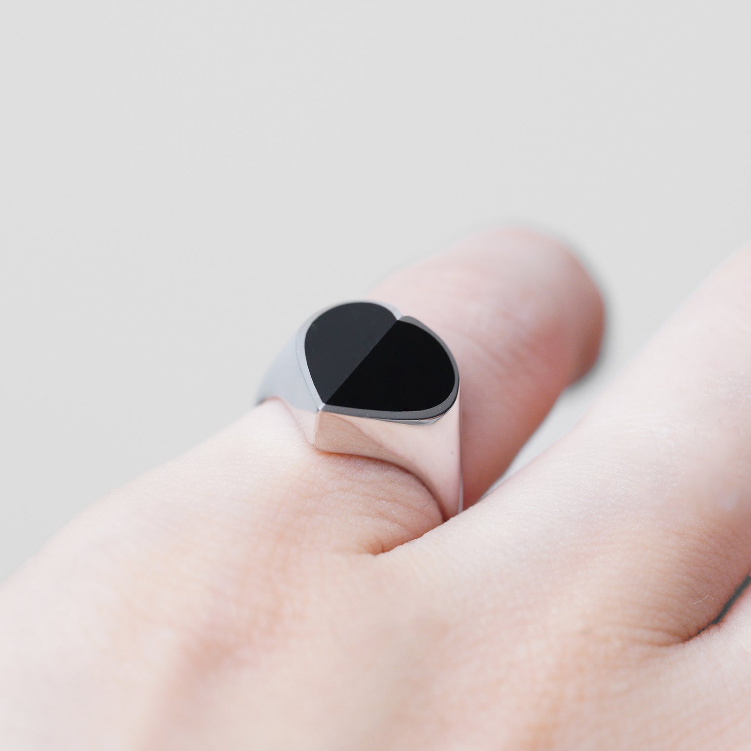mini Heart ring (Onyx)