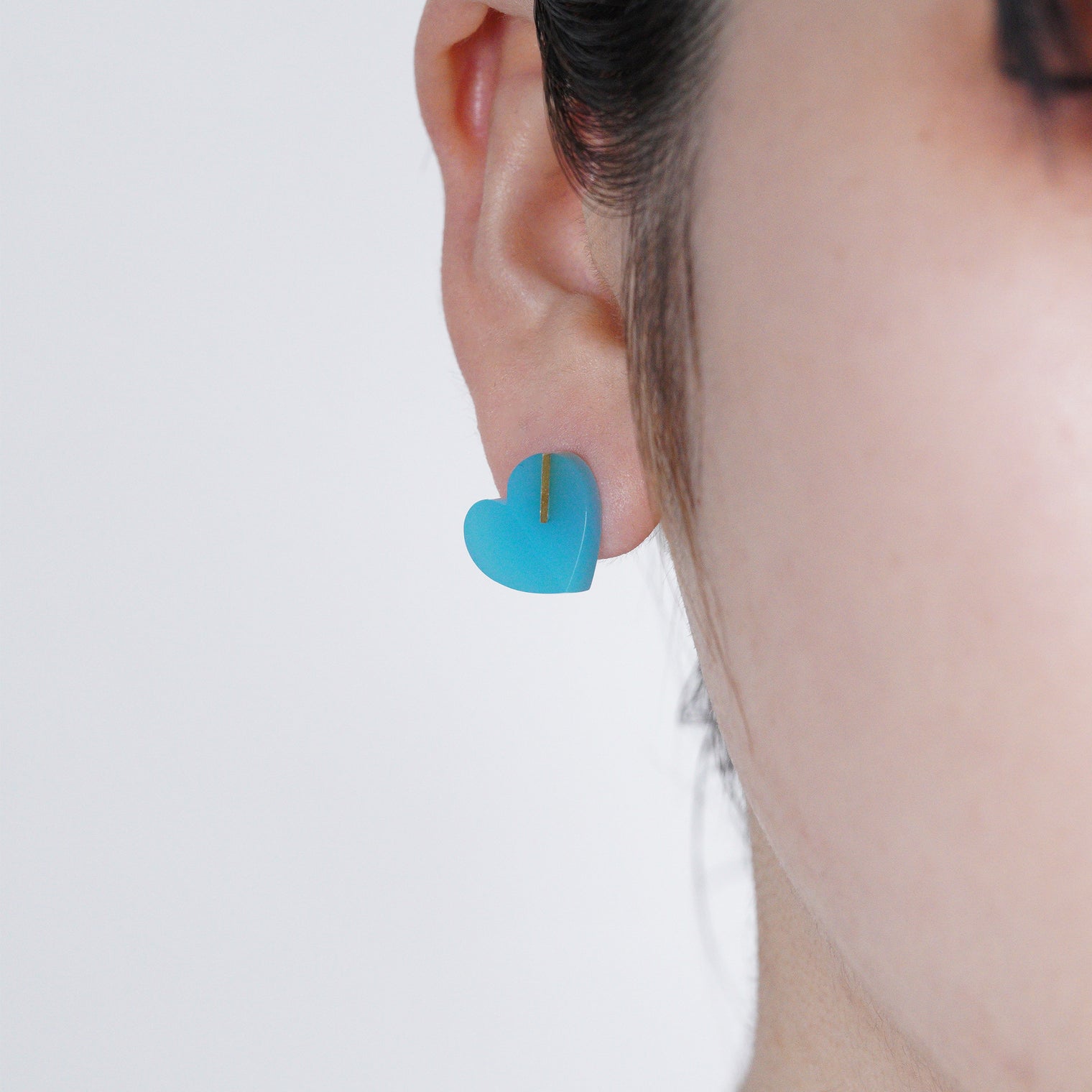【 One of a kind 】Heart pierced earring (Sea blue chalcedony / K10 post)