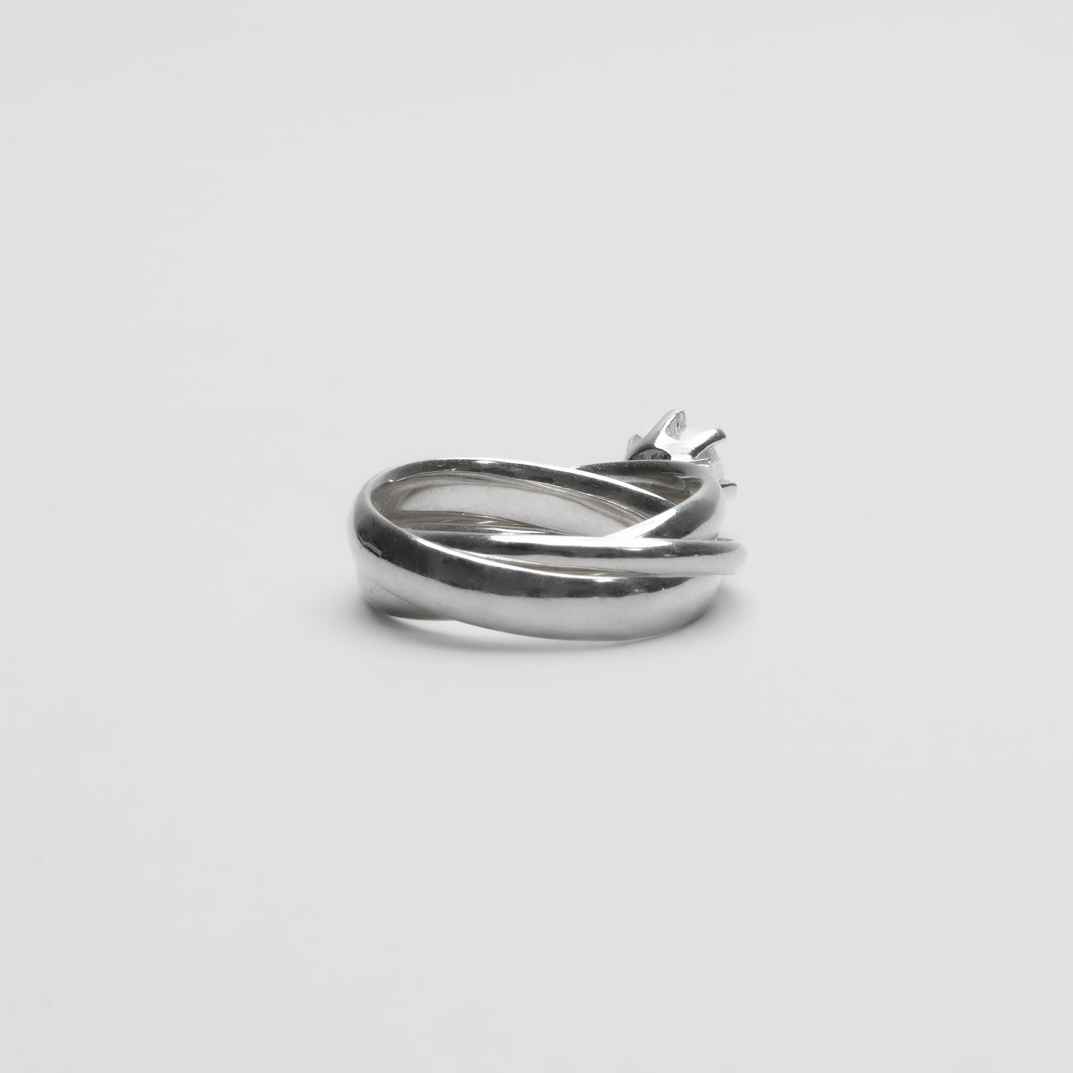 Triple ring solitaire