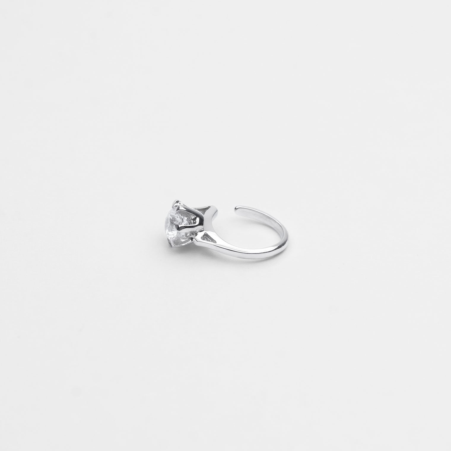 ring motif ear cuff (silver /cubic zirconia)