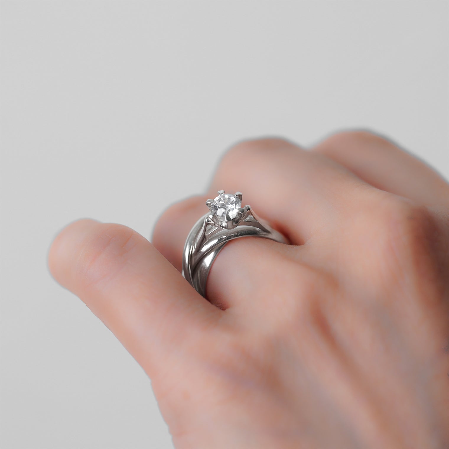 Triple ring solitaire