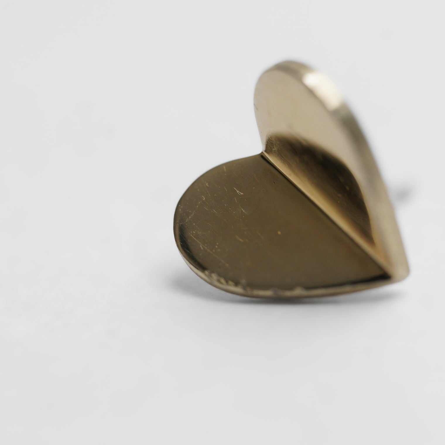 【an-other】Tiny heart pierce (gold)