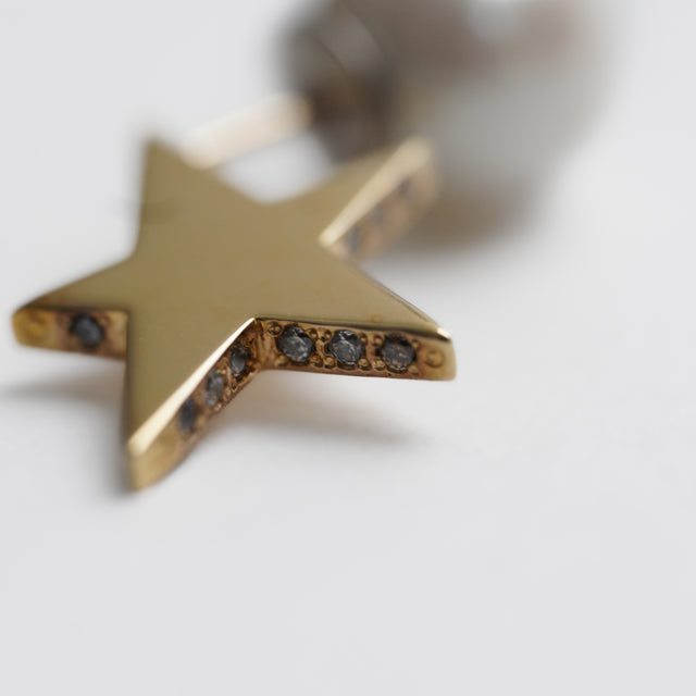 【an-other】Tiny star line stone pierce (gold / cubic zirconia / pearl clasp)