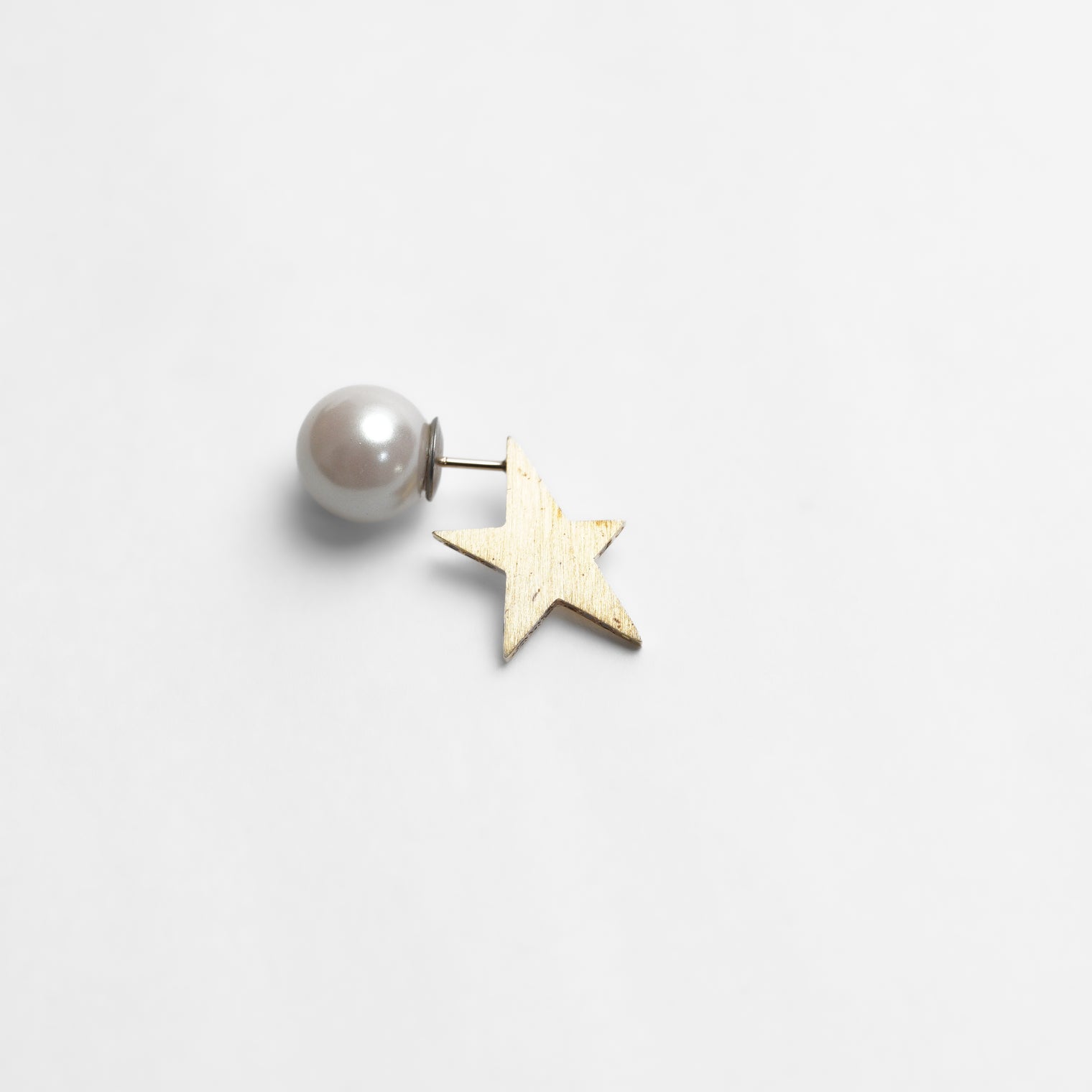 【an-other】Tiny star line stone pierce (gold / cubic zirconia / pearl clasp)