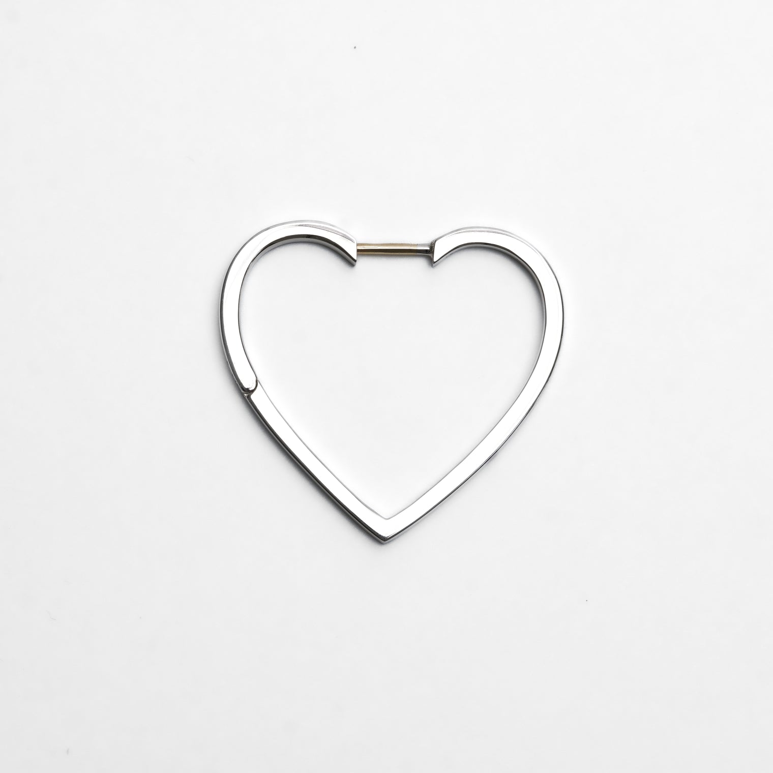 Hoop heart pierced earring (middle / silver)