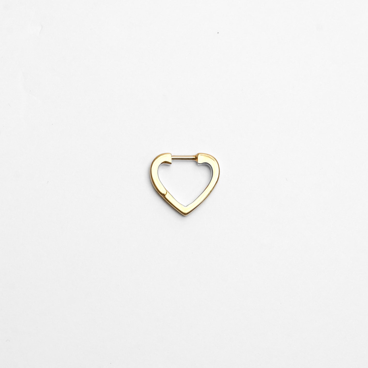 Hoop heart pierced earring (tiny / gold)