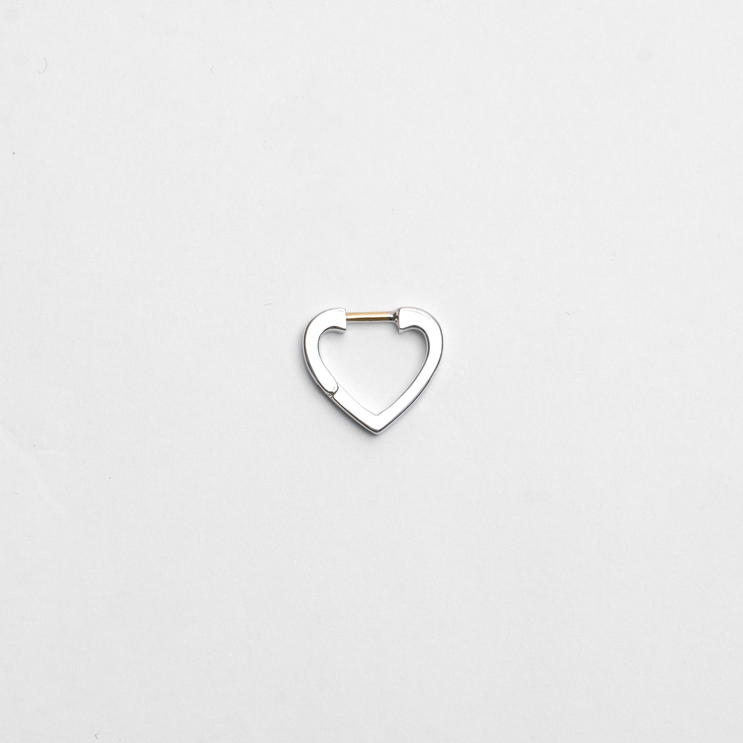 Hoop heart pierced earring (tiny / silver)