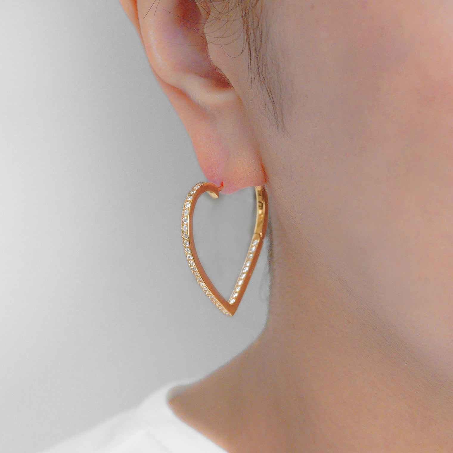 Hoop heart pierced earring (middle / gold / cubic zirconia)