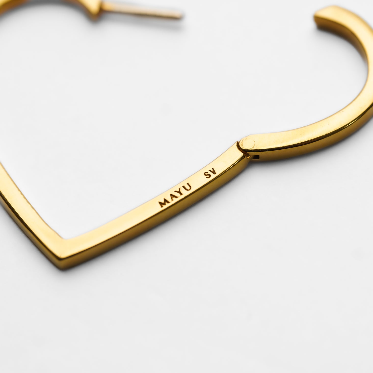 Hoop heart pierced earring (middle / gold)