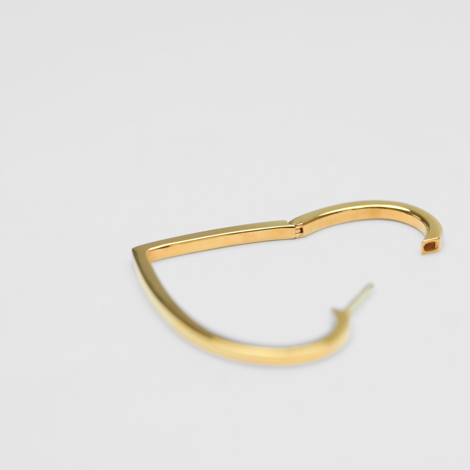 Hoop heart pierced earring (middle / gold)