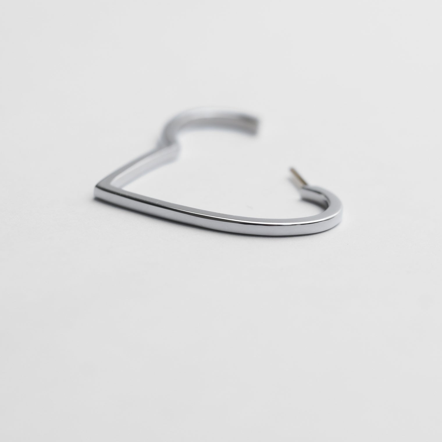 Hoop heart pierced earring (middle / silver)
