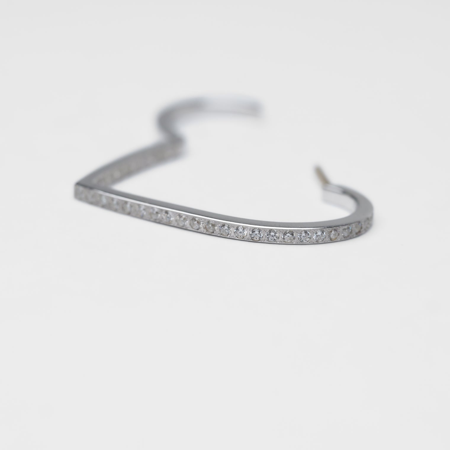 Hoop heart pierced earring (middle / silver / cubic zirconia)