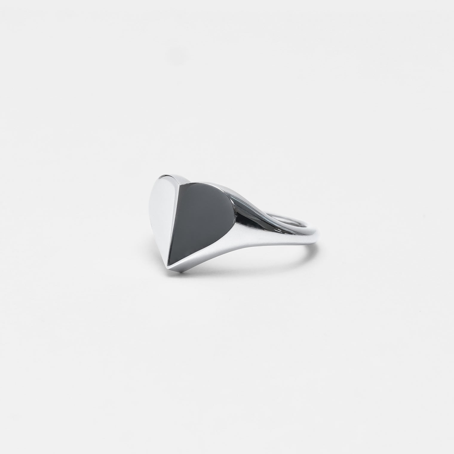 Heart signet ring ( silver )