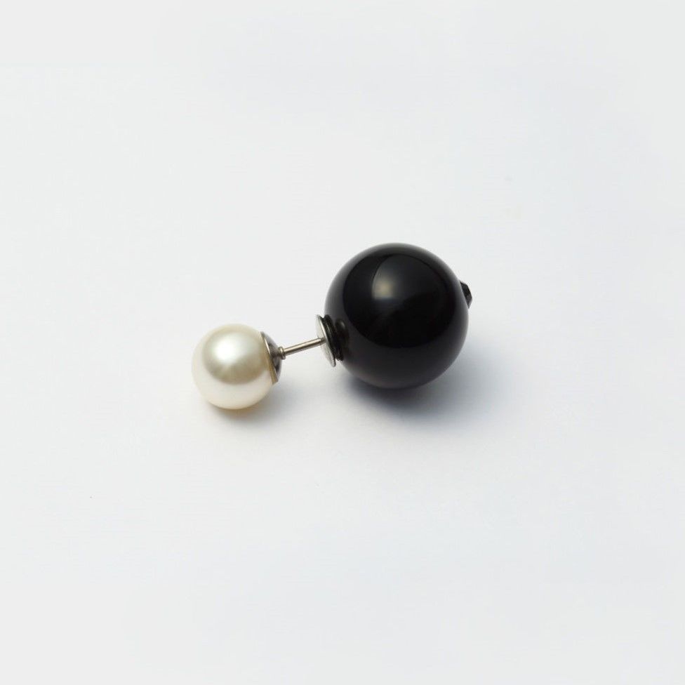 basic pearl rivets (8mm white pearl × 14mm black pearl)