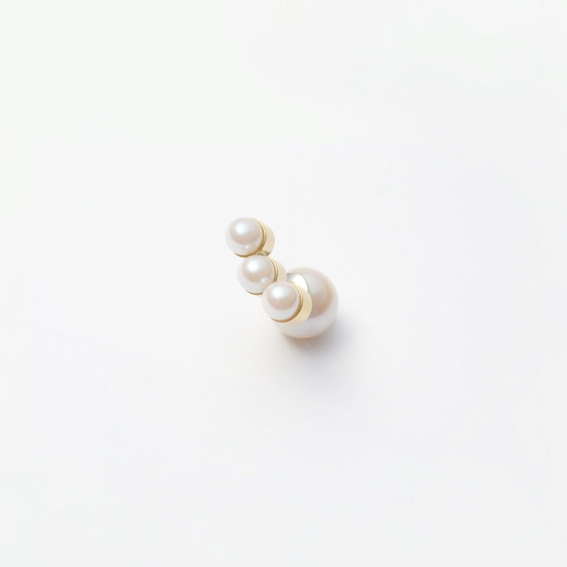 three pearls pierce (small)