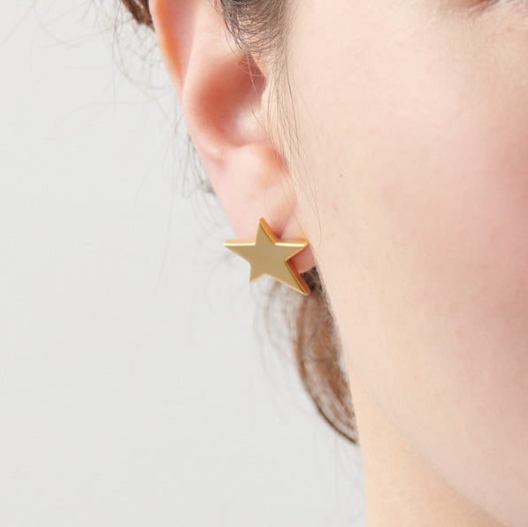 star pierce (small / gold)