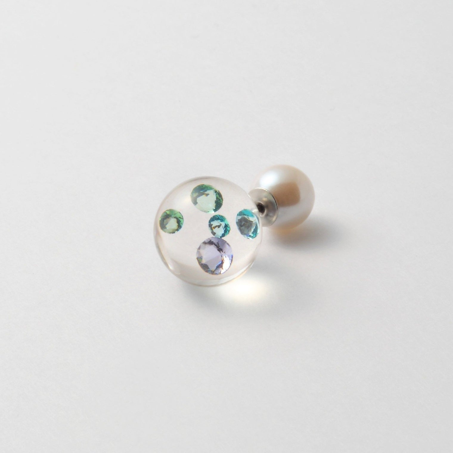 inclusion pierce (5 pieces cubic zirconias / blue color)