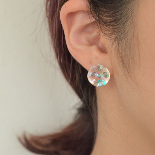 inclusion pierce (5 pieces cubic zirconias / blue color)