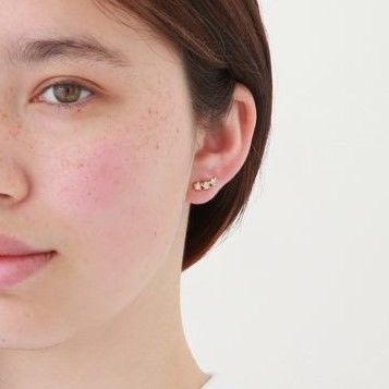 3 crystals gold catch pierce