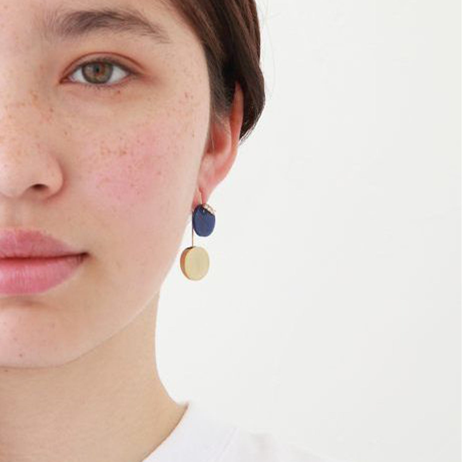 13mm sodalite / k10 post pierced earring