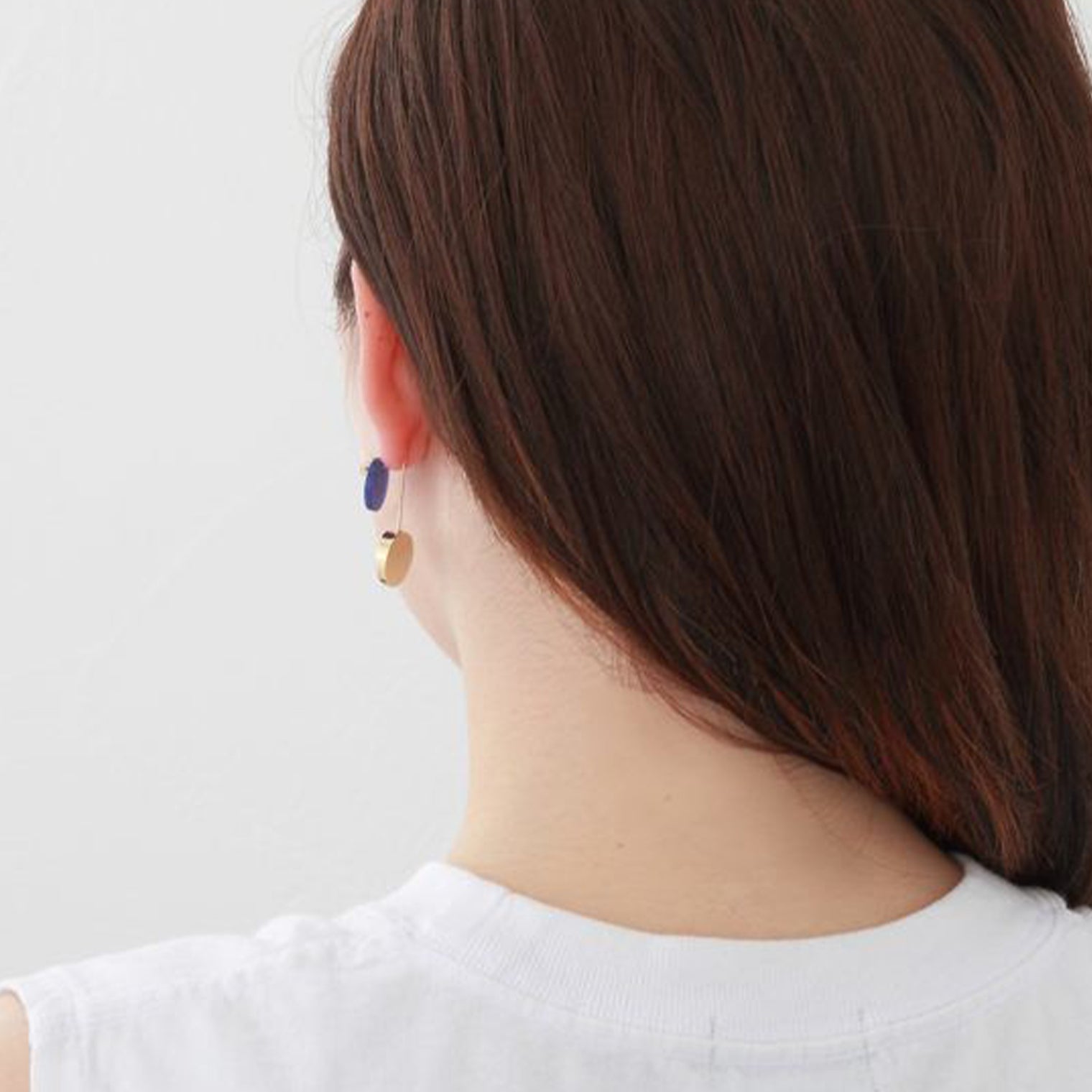 13mm sodalite / k10 post pierced earring