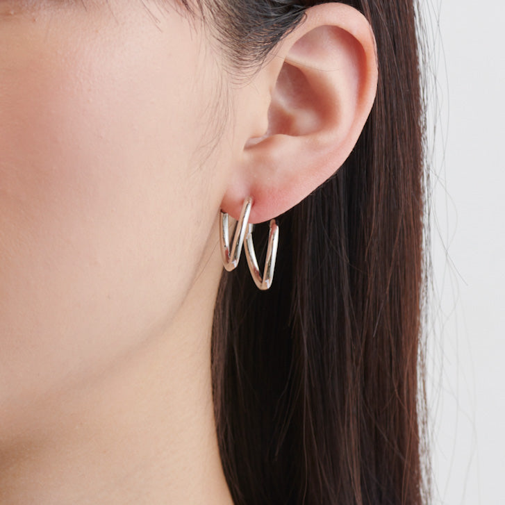 Silver line pierce(19㎜ line×19㎜ line/crystal glass/Silver)