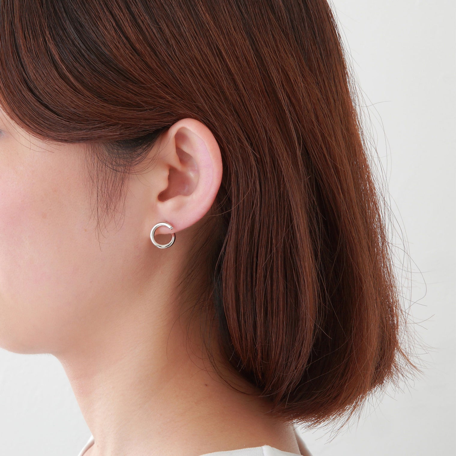 Silver line pierce(13㎜ line/Front type/crystal glass/Silver catch)