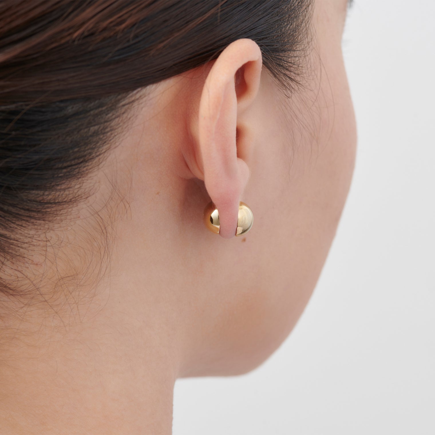 10mm sphere pierce (gold)