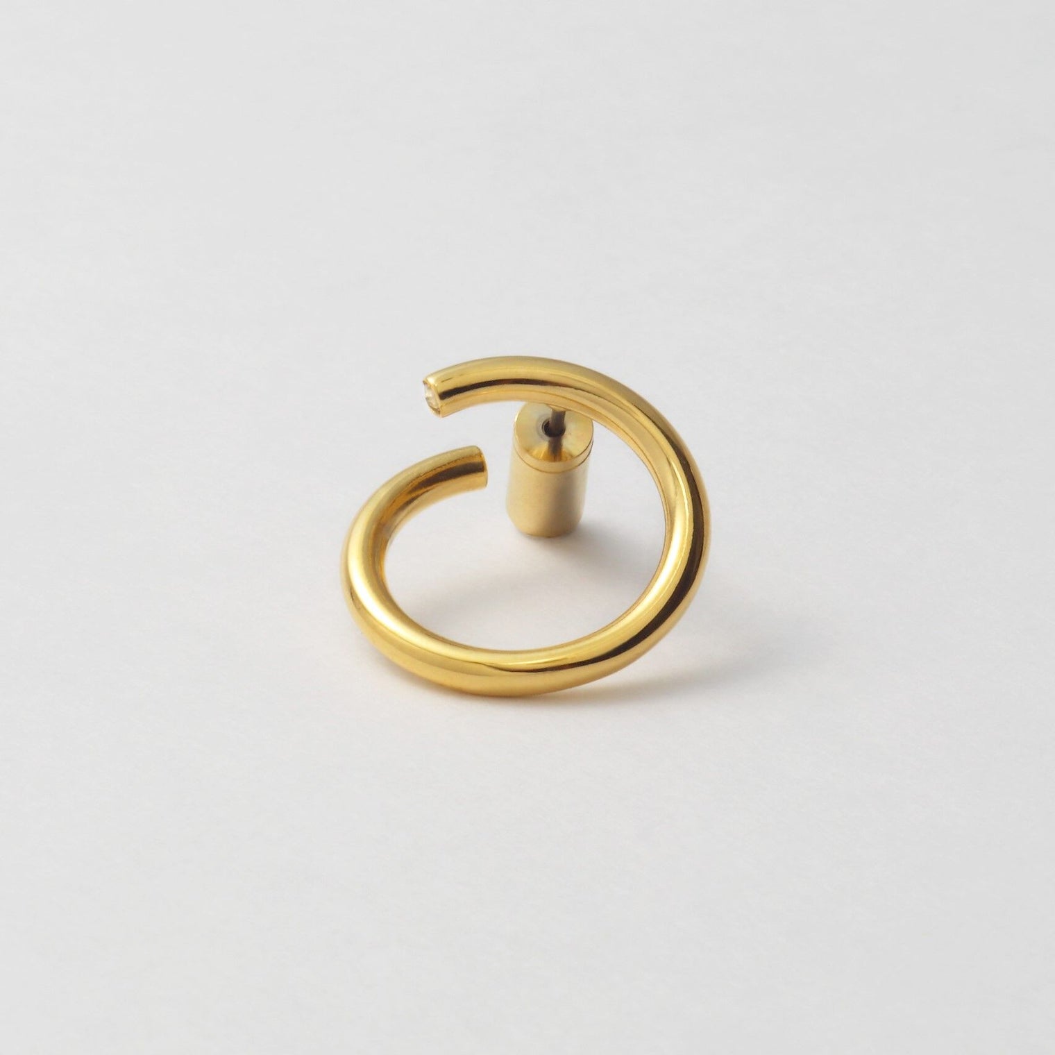 medium circle pierce (gold)