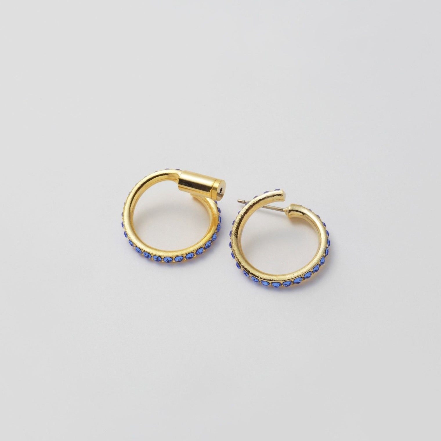 Sapphire line pierce(19㎜ line×19㎜ line/crystal glass)