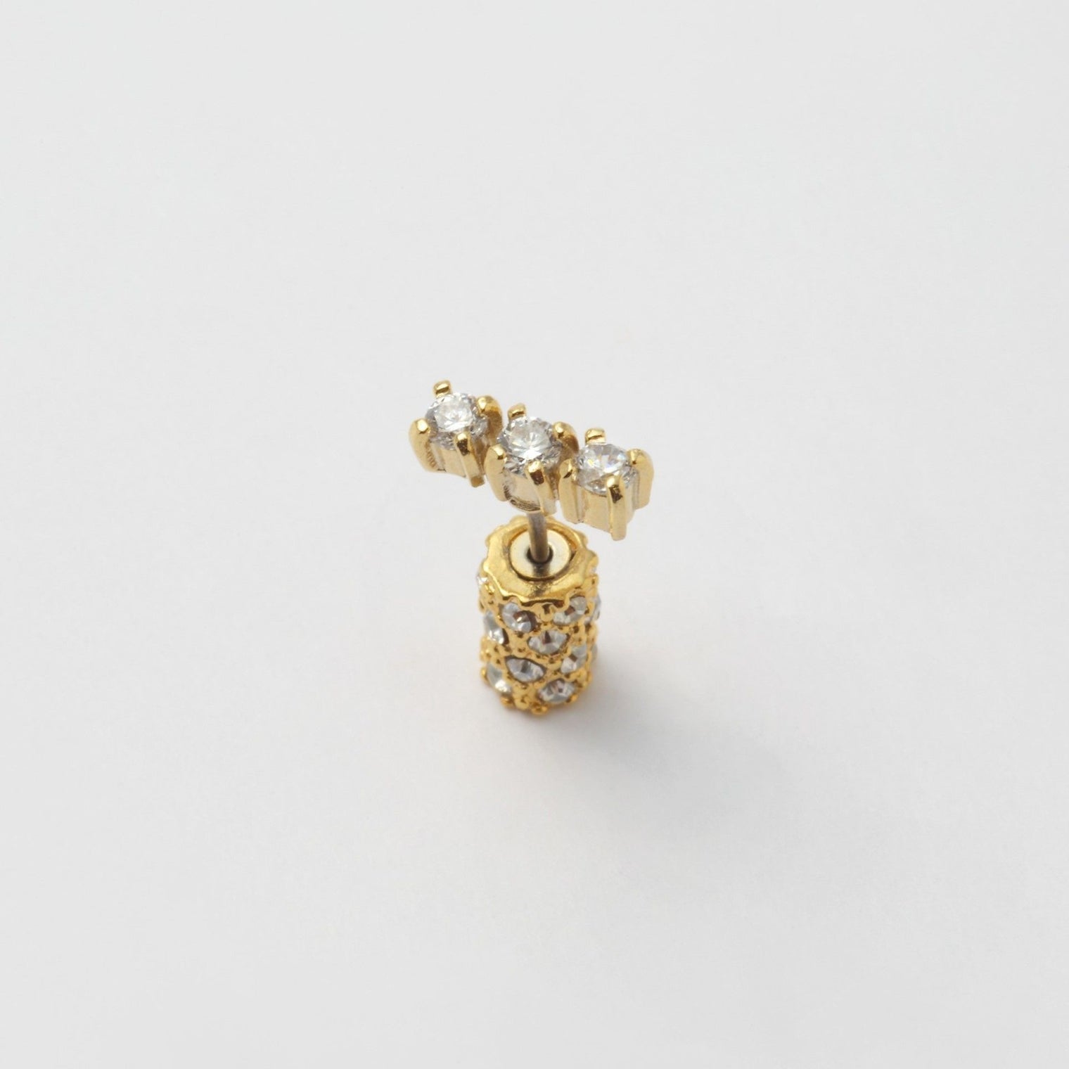 3 cubic zirconia pierce (pave clasp)