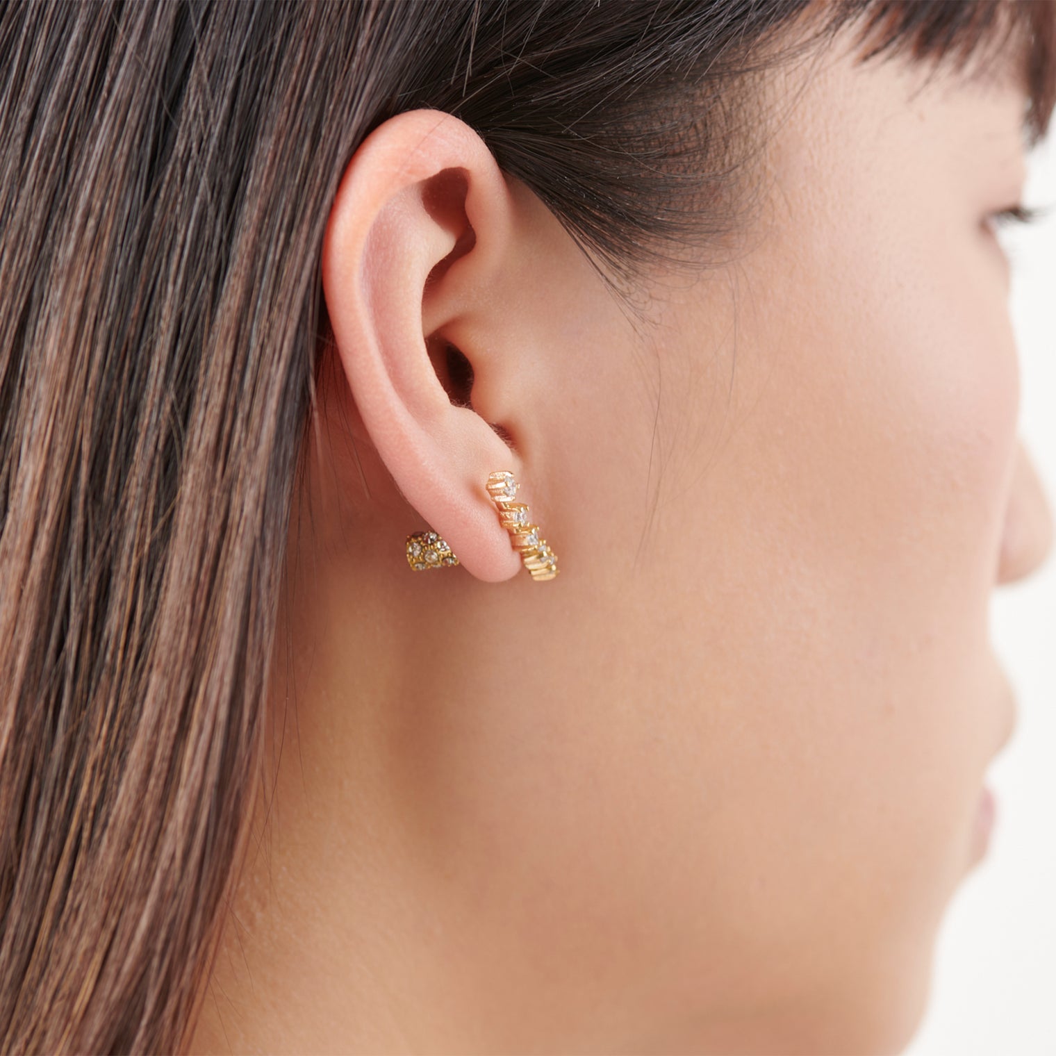 5 cubic zirconia pierce (pave clasp)