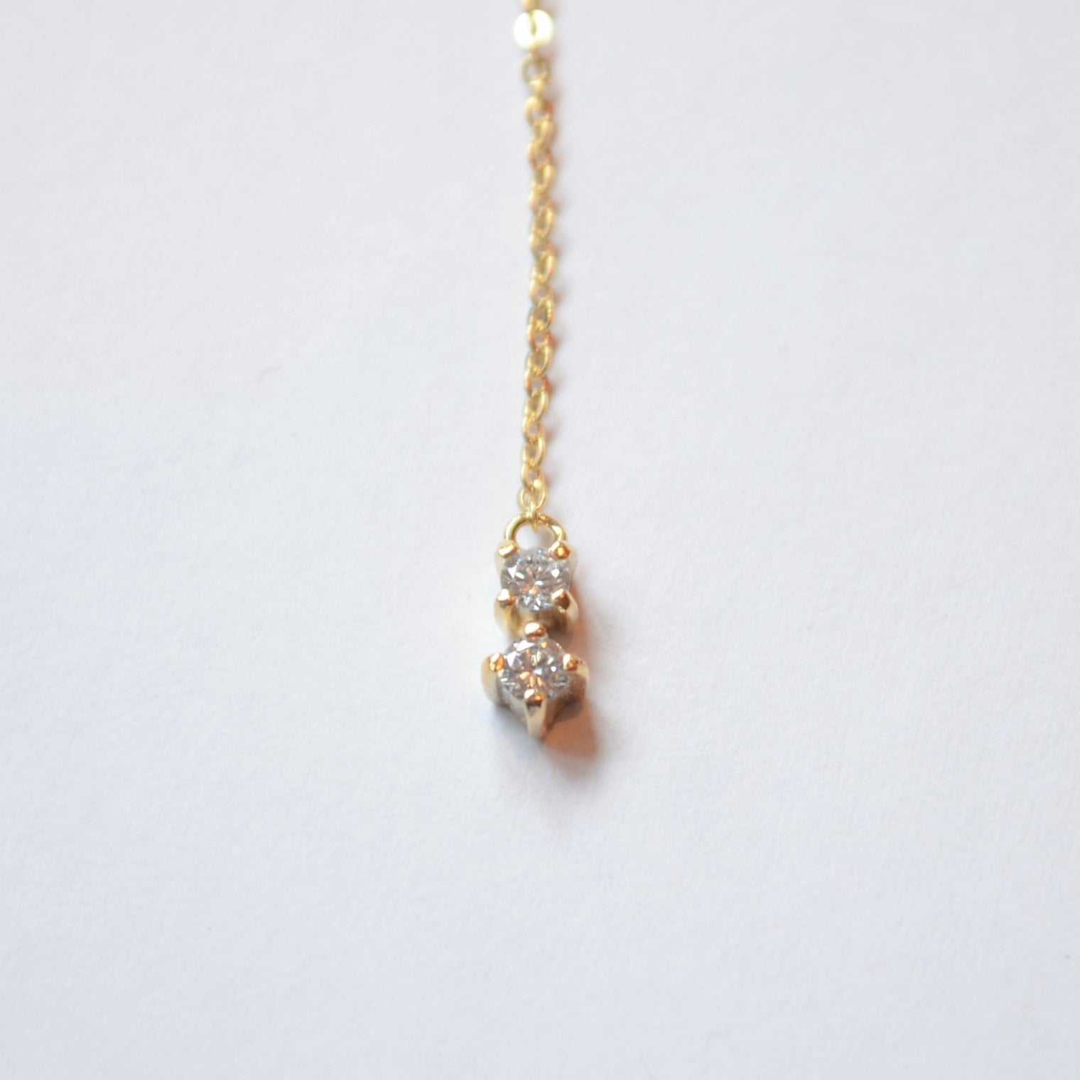 3 cubic zirconia top +5 cubic zirconia clasp pierce