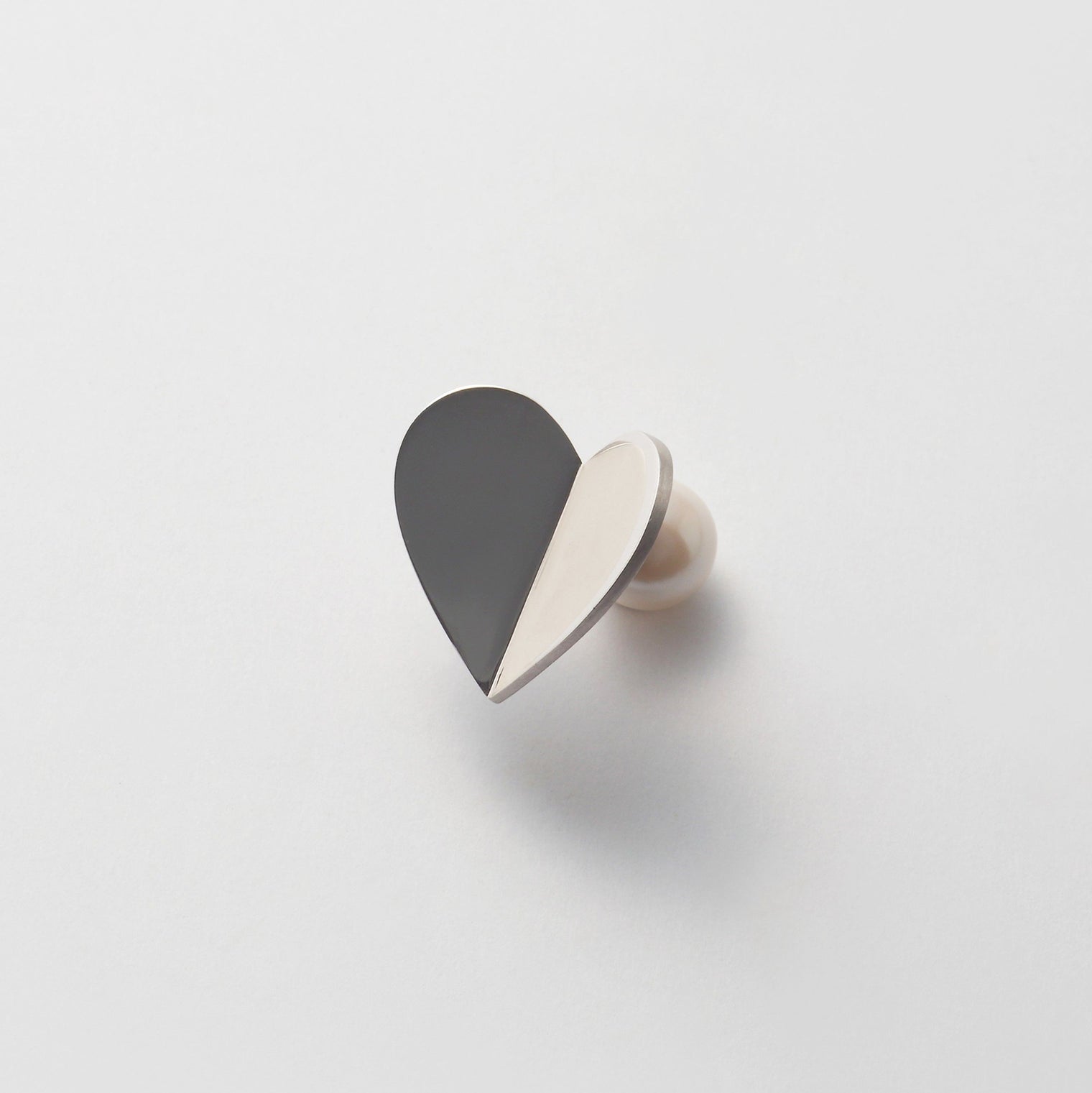 Middle heart pierce (silver)